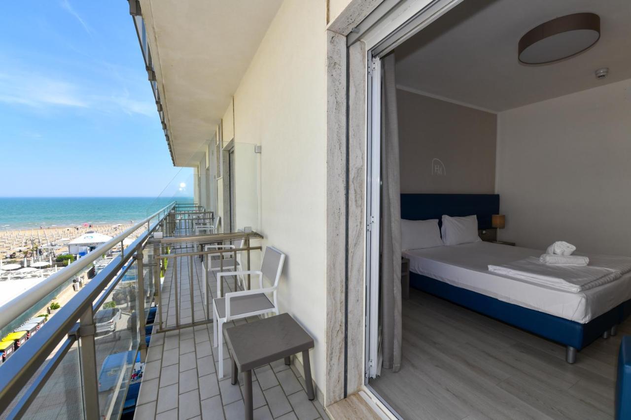 Hotel Delle Mimose Lido di Jesolo Dış mekan fotoğraf